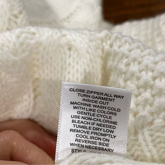 Cowl neck off white sweater - Picture 7 of 11